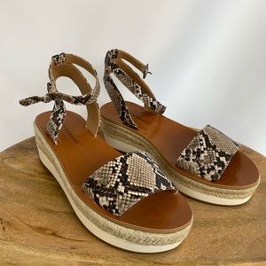 Lucky Brand Jeneka Platform Wedge Sandal Size 7.5